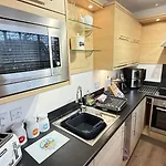 Paws And Relax - Part Of The The Bay Village With Pool, Gym And Direct Access, Pub, Restaurant, Tennis And Meadows Walks Filey