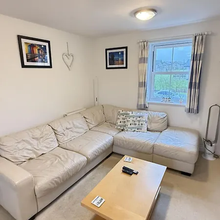 Paws And Relax - Part Of The The Bay Village With Pool, Gym And Direct Access, Pub, Restaurant, Tennis And Meadows Walks Filey