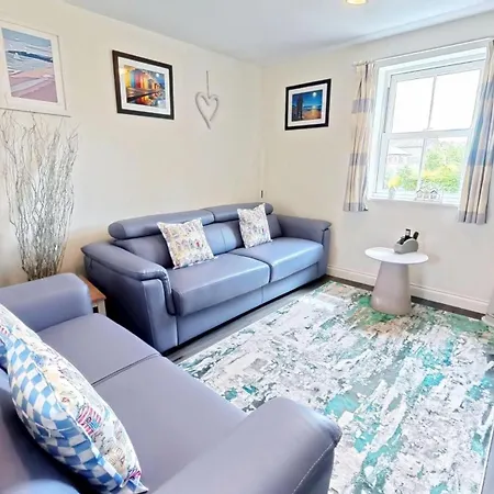 Paws And Relax - Part Of The The Bay Village With Pool, Gym And Direct Access, Pub, Restaurant, Tennis And Meadows Walks Casa de Férias Filey