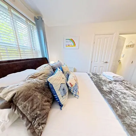Paws And Relax - Part Of The The Bay Village With Pool, Gym And Direct Access, Pub, Restaurant, Tennis And Meadows Walks